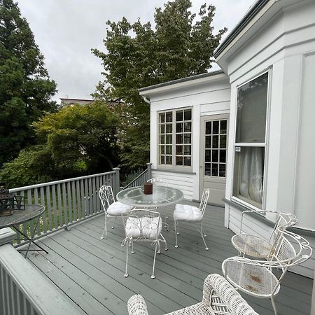 The White House Hotel Plainfield Bagian luar foto