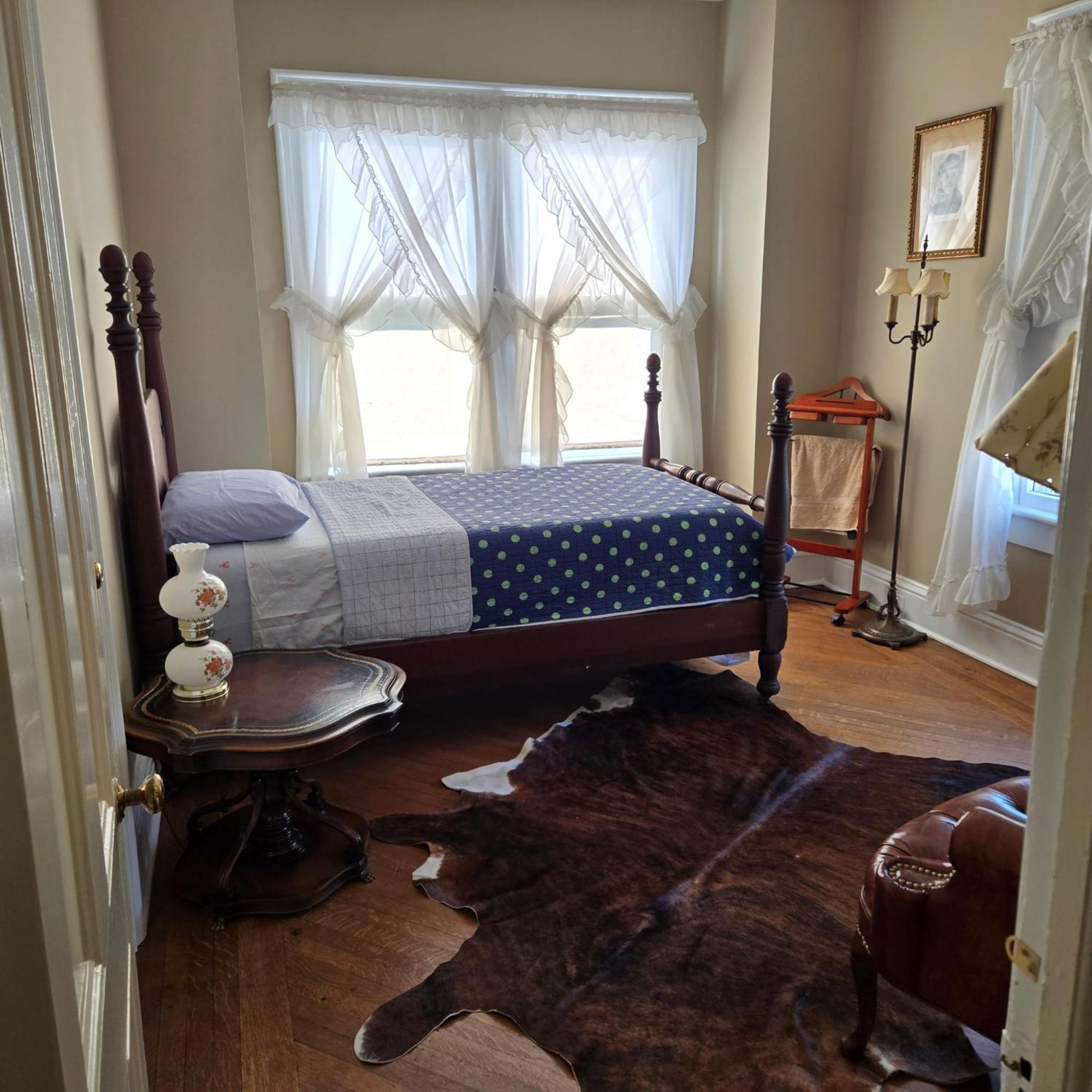 The White House Hotel Plainfield Bagian luar foto