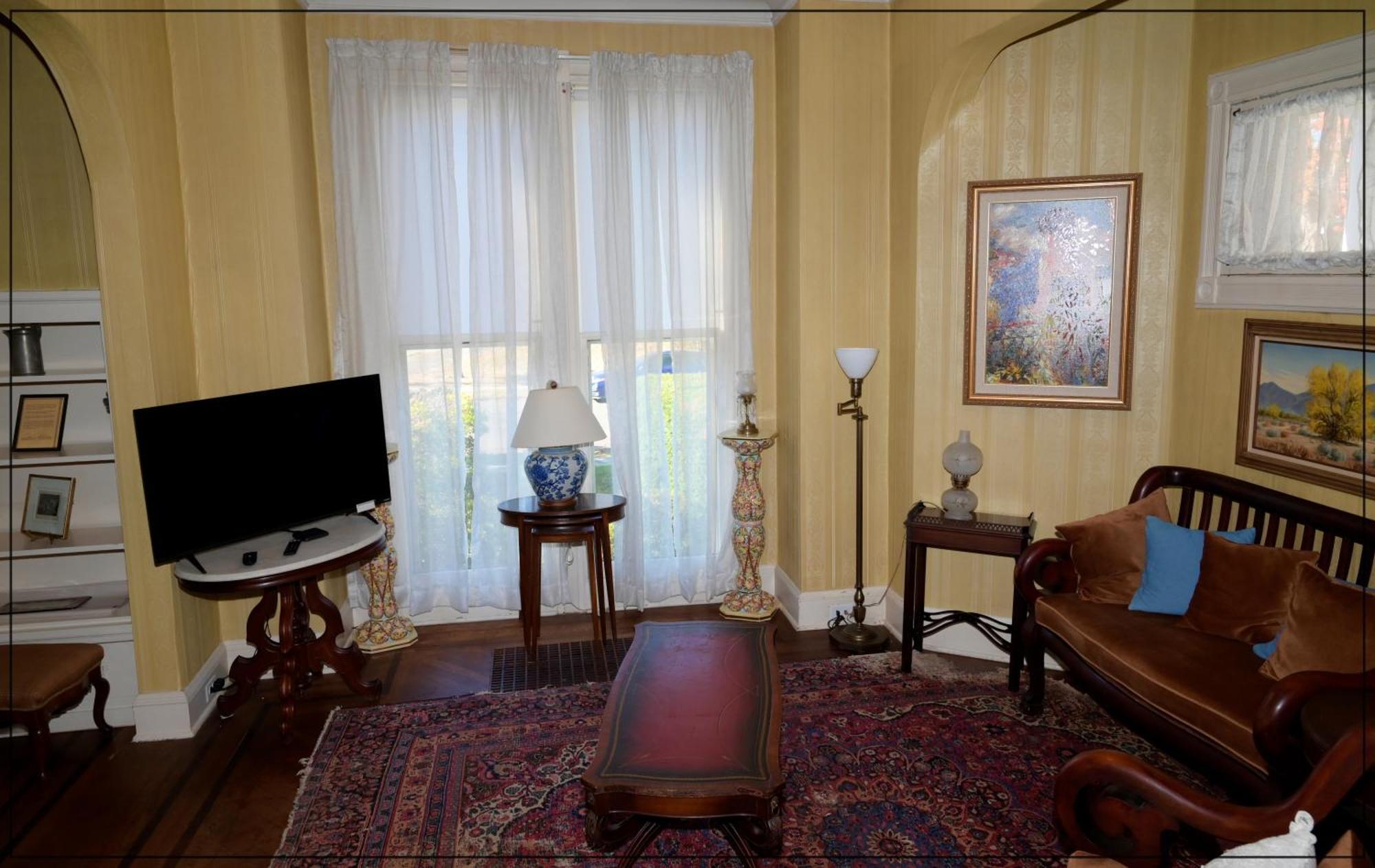 The White House Hotel Plainfield Bagian luar foto