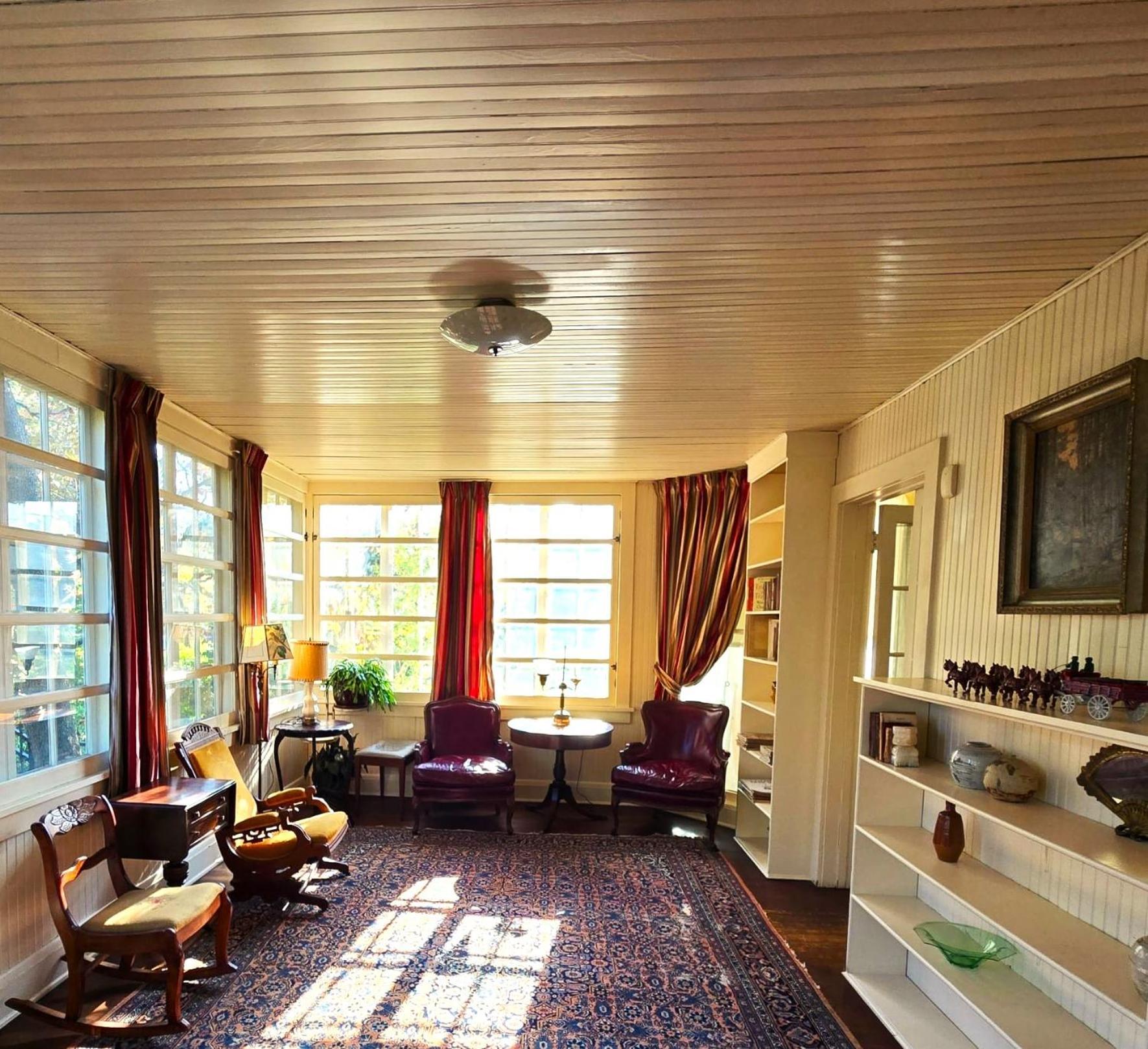 The White House Hotel Plainfield Bagian luar foto
