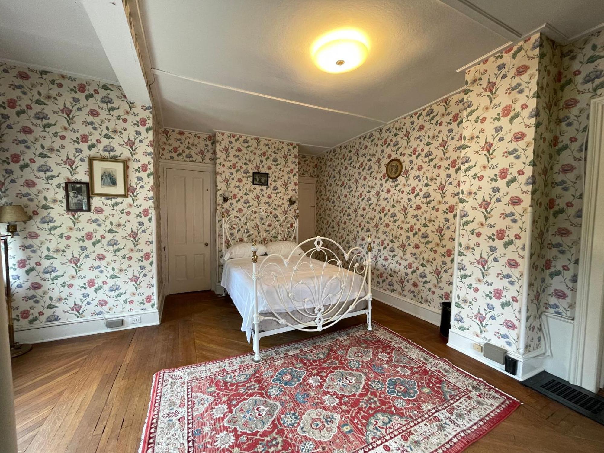 The White House Hotel Plainfield Bagian luar foto